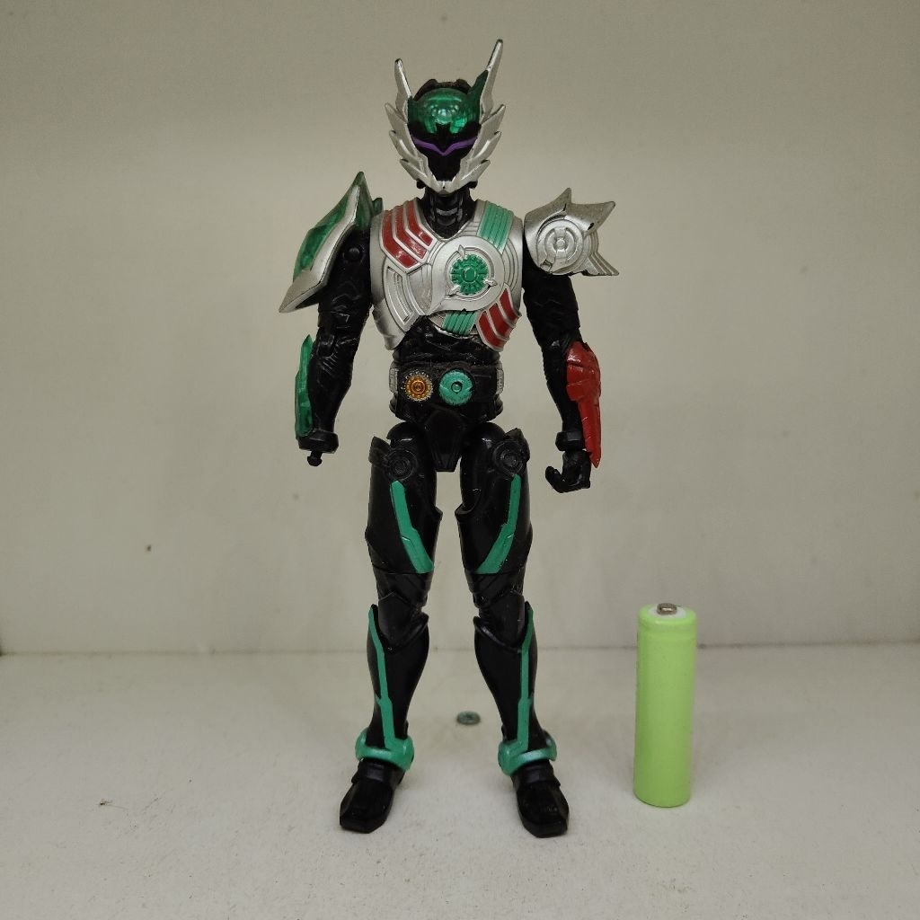 Armor Hero Ultra Max AULDEY