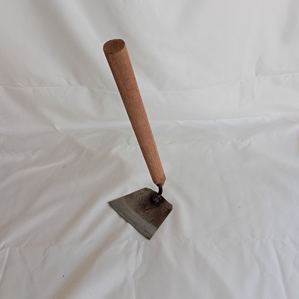 Wangkil/ cangkul mini/ Alat berkebun/ Alat pembersih rumput