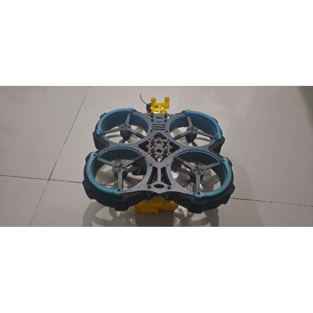 Drone Cinewhoop Eachine Cvatar 3 inch