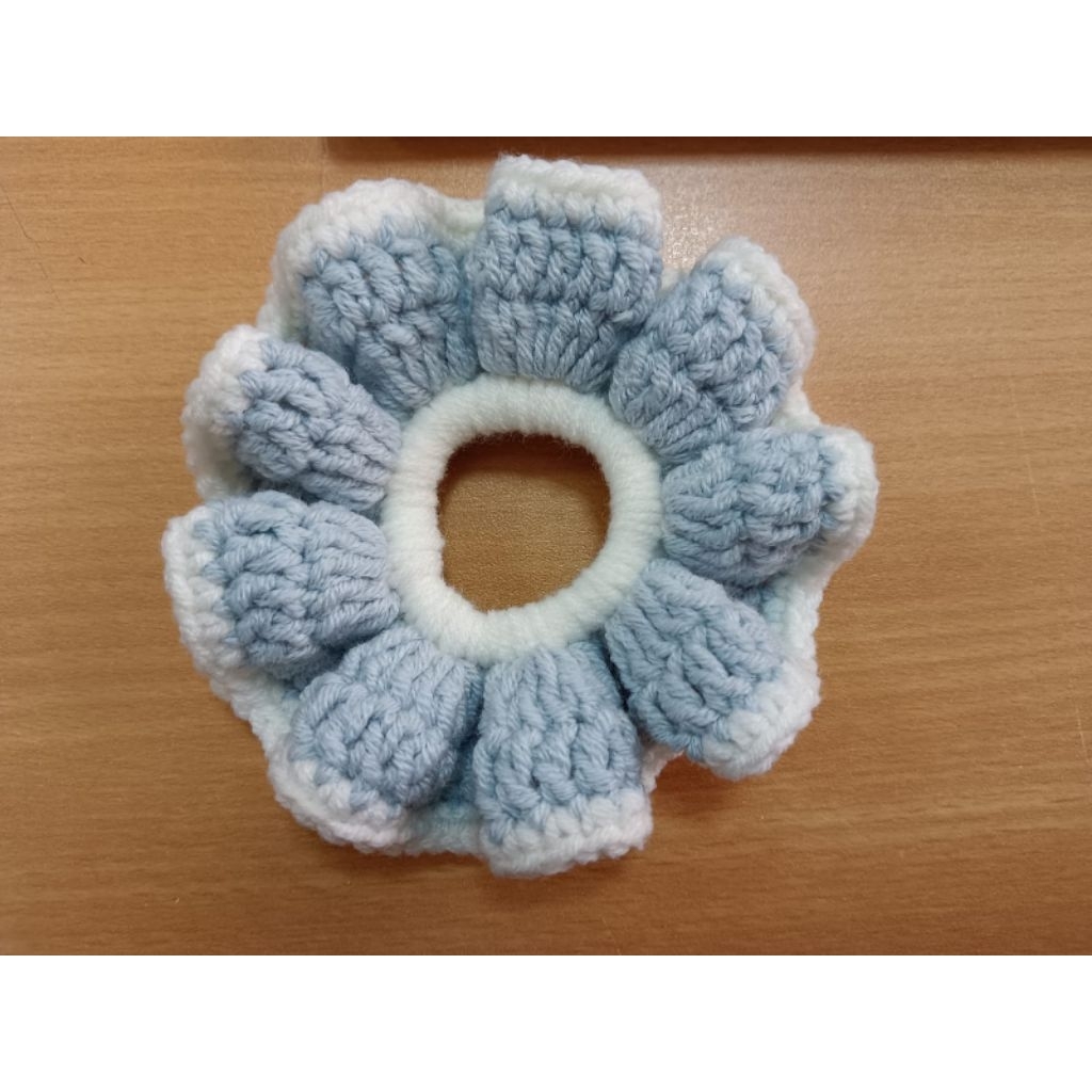 Scrunchie Ikat Rambut Rajut