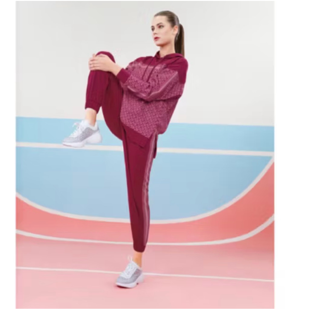 athleisure joger buttonscarves x laica