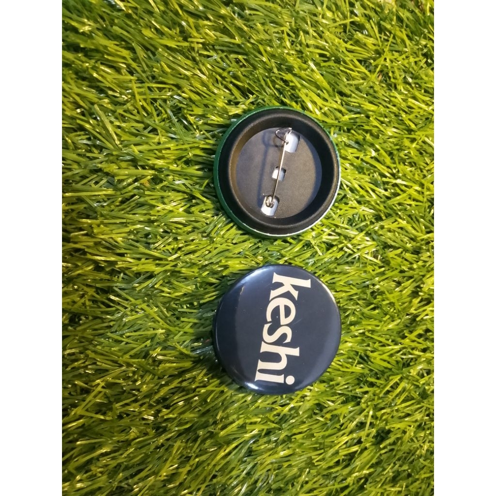 pin peniti keshi