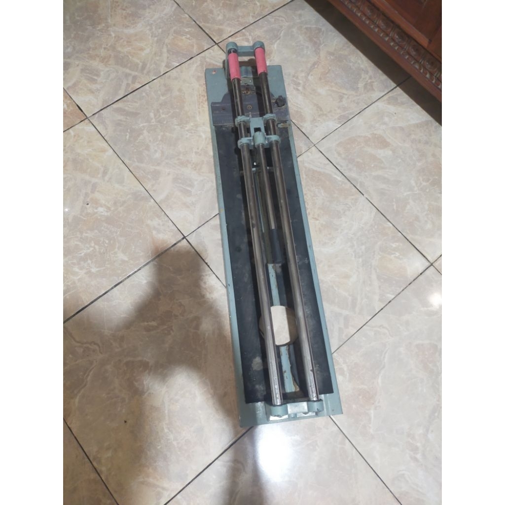 pemotong kramik uk 60