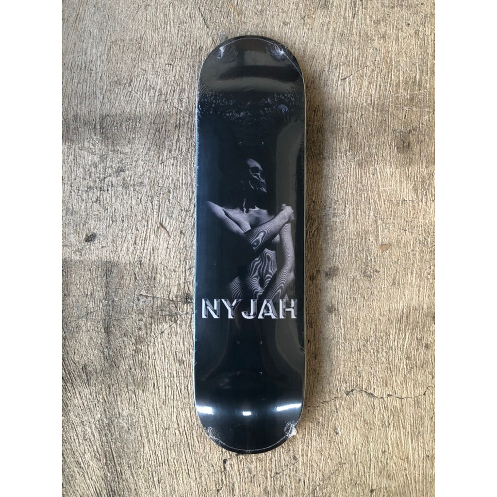 skateboard deck / papan disorder “ NYJAH “ 8.0