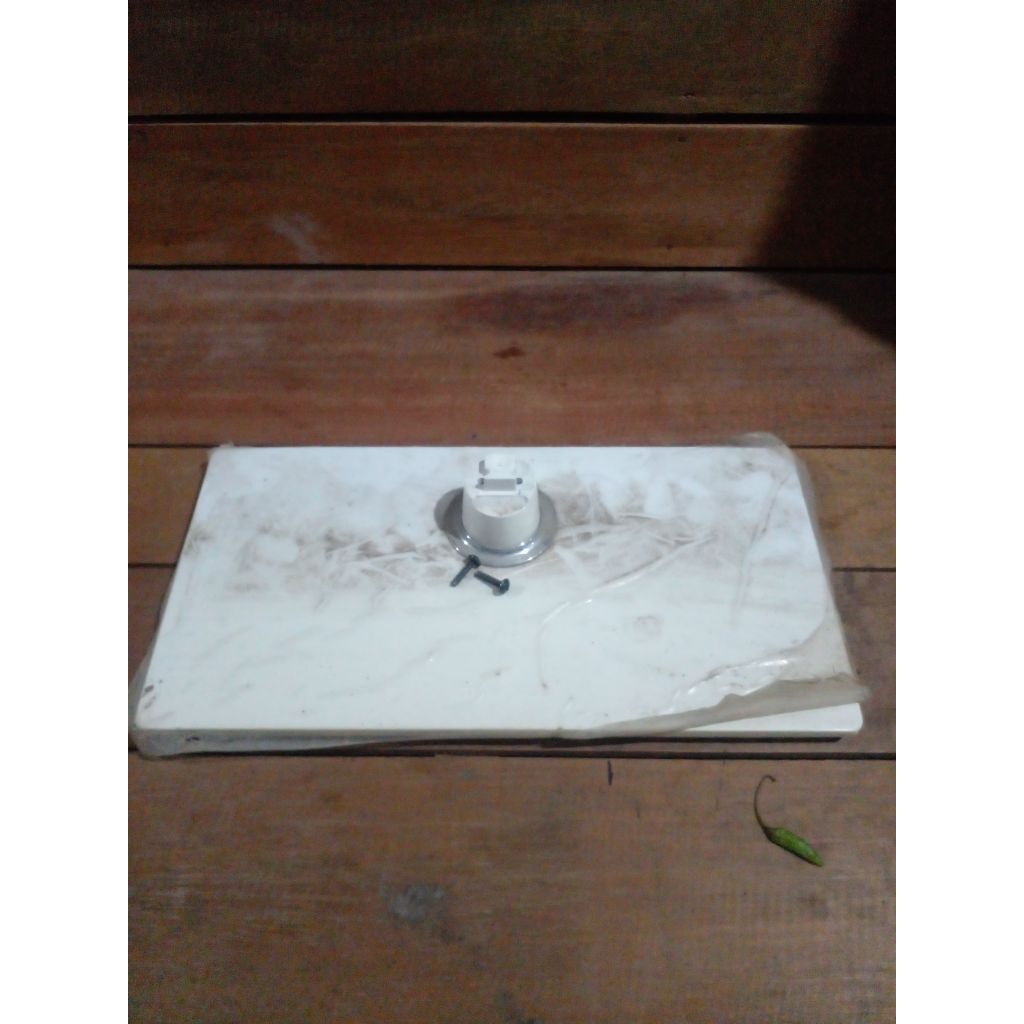 STAND KAKI TV LED POLYTRON 24in