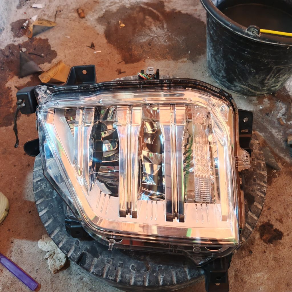 jual lampu bemper Pajero poglam, Pajero sport,2021/2023 kiri