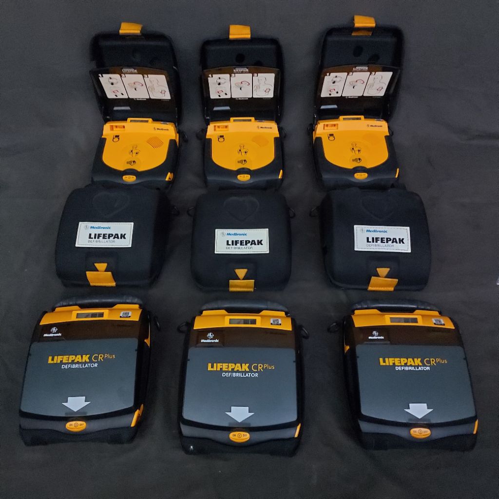 LIFEPAK DEFIBRILATOR