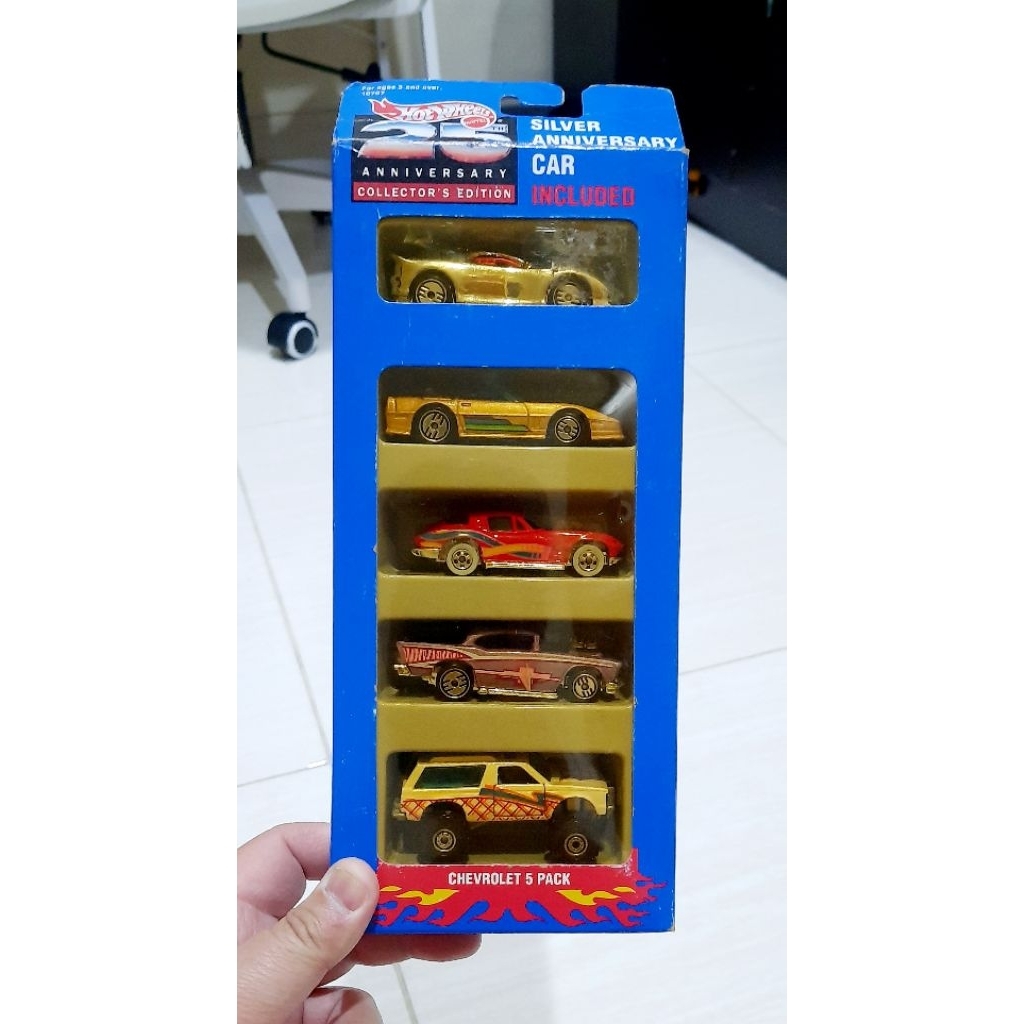 HOT WHEELS 25TH SILVER ANNIVERSARY CAR CHEVROLET 5 PACK