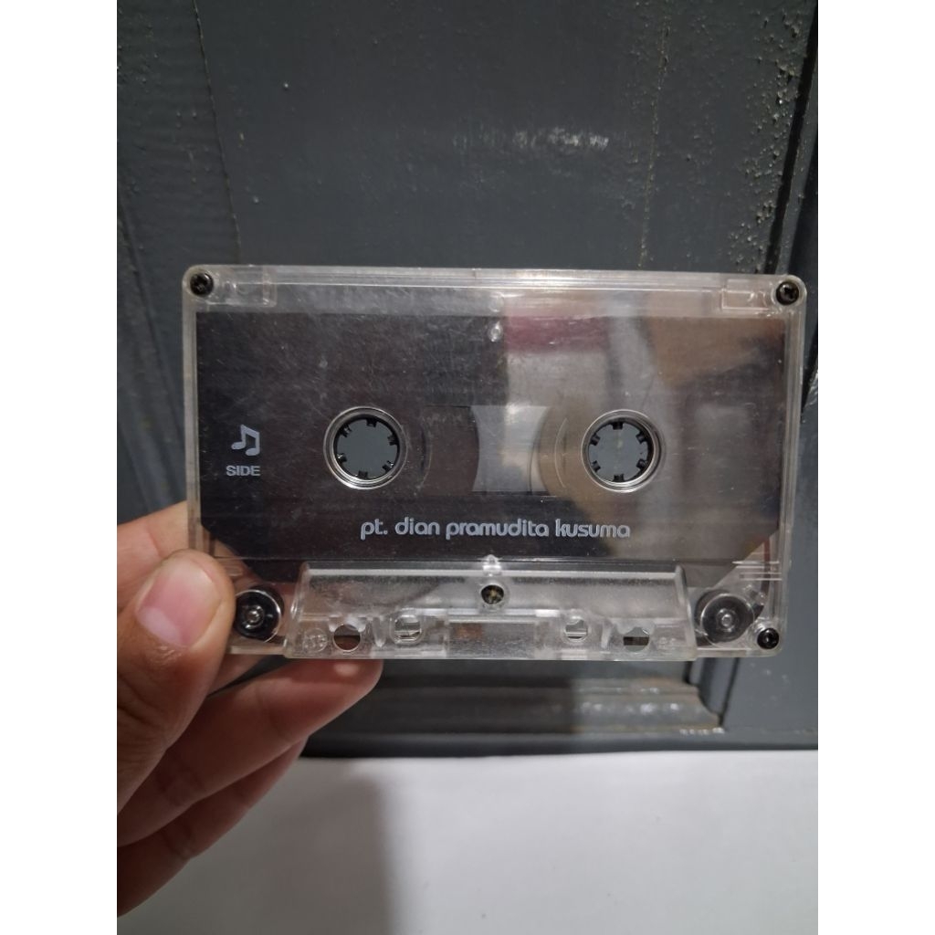 Kaset pita DIAN PRAMUDITA KUSUMA - DJARUM 76 MEMPERSEMBAHKAN ORKES