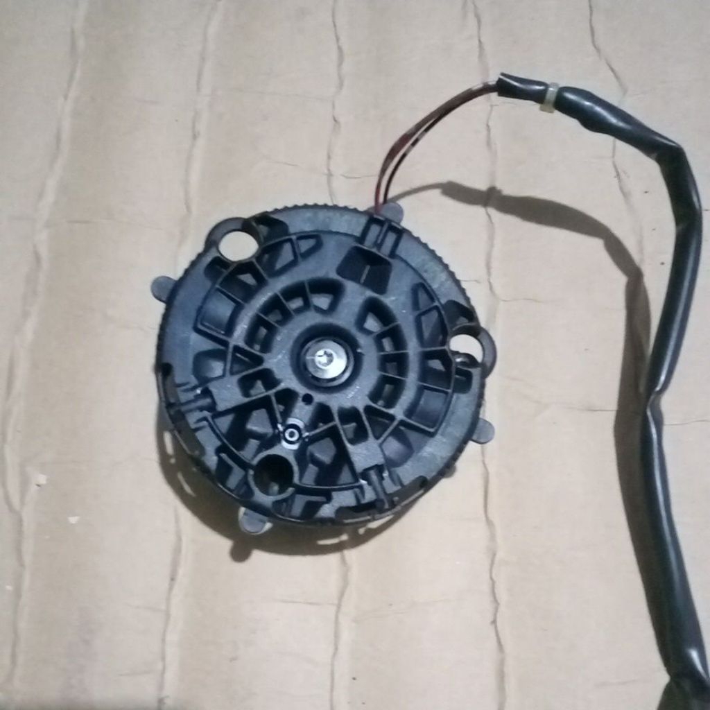 dinamo penggerak kaca spion Nissan X-Trail T30 T31