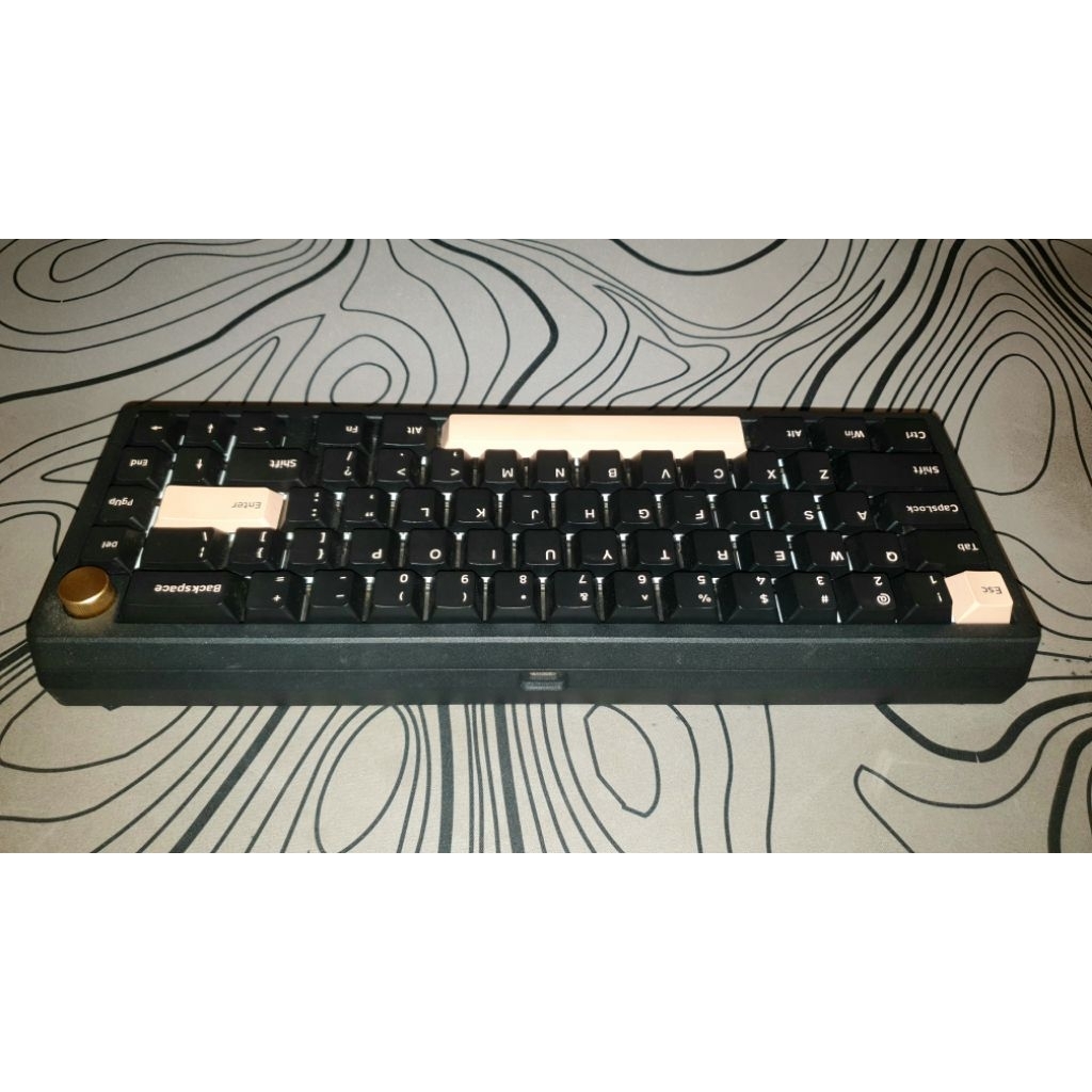 Keyboard Custom Meletrix Zoom65 Olivia