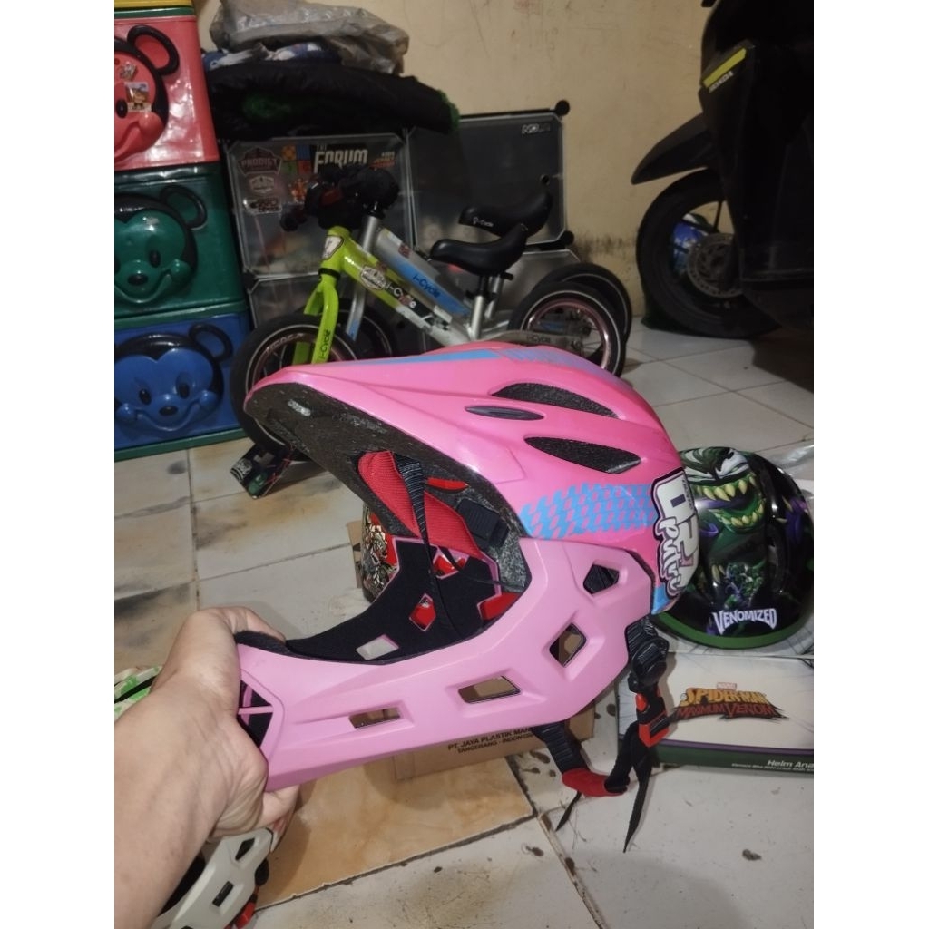 helm pushbike full face (PINK)