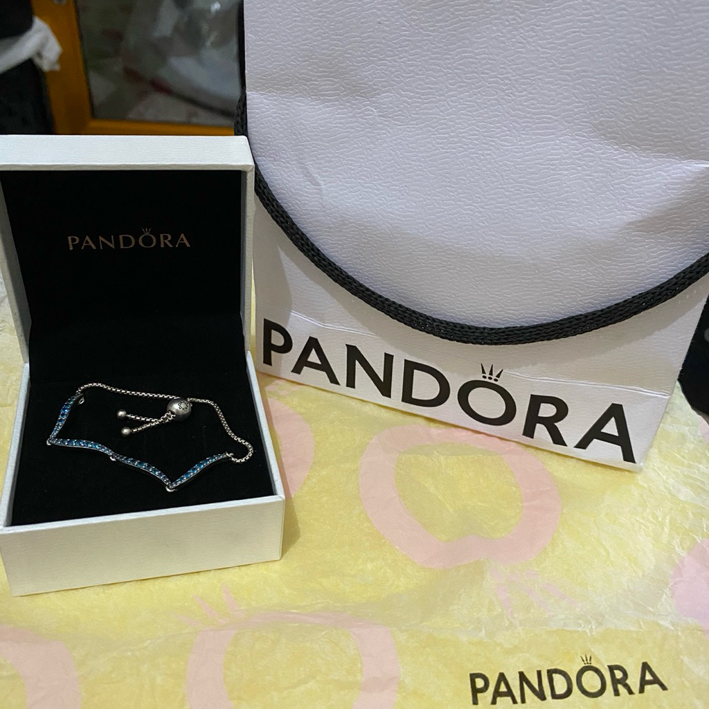 preloved pandora bracelet