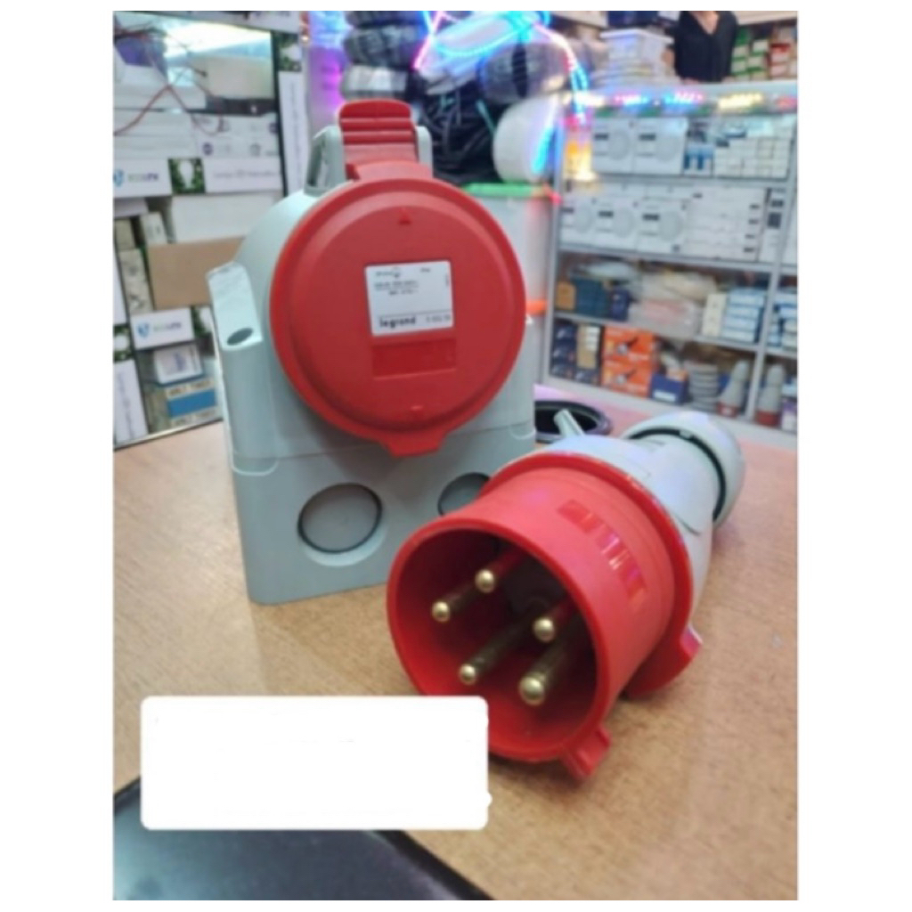 SURFACE MOUNTING SOCKET STOP KONTAK + STECKER 5 PIN 32A LEGRAND