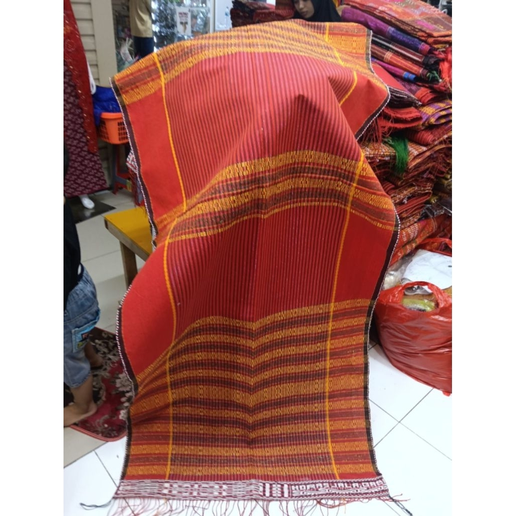 Ulos Ragihotang,ulos ragihotang tojuk,ulos tulang,ulos pamarai,ulos simanggokkon,ulos panoropi