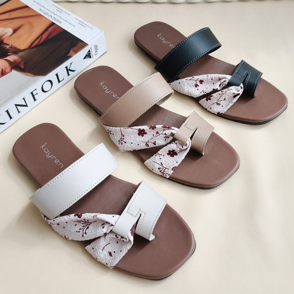 KAYREN SANDAL FLAT KIMMY TEPLEK CASUAL CREAM / SENDAL WANITA KEKINIAN