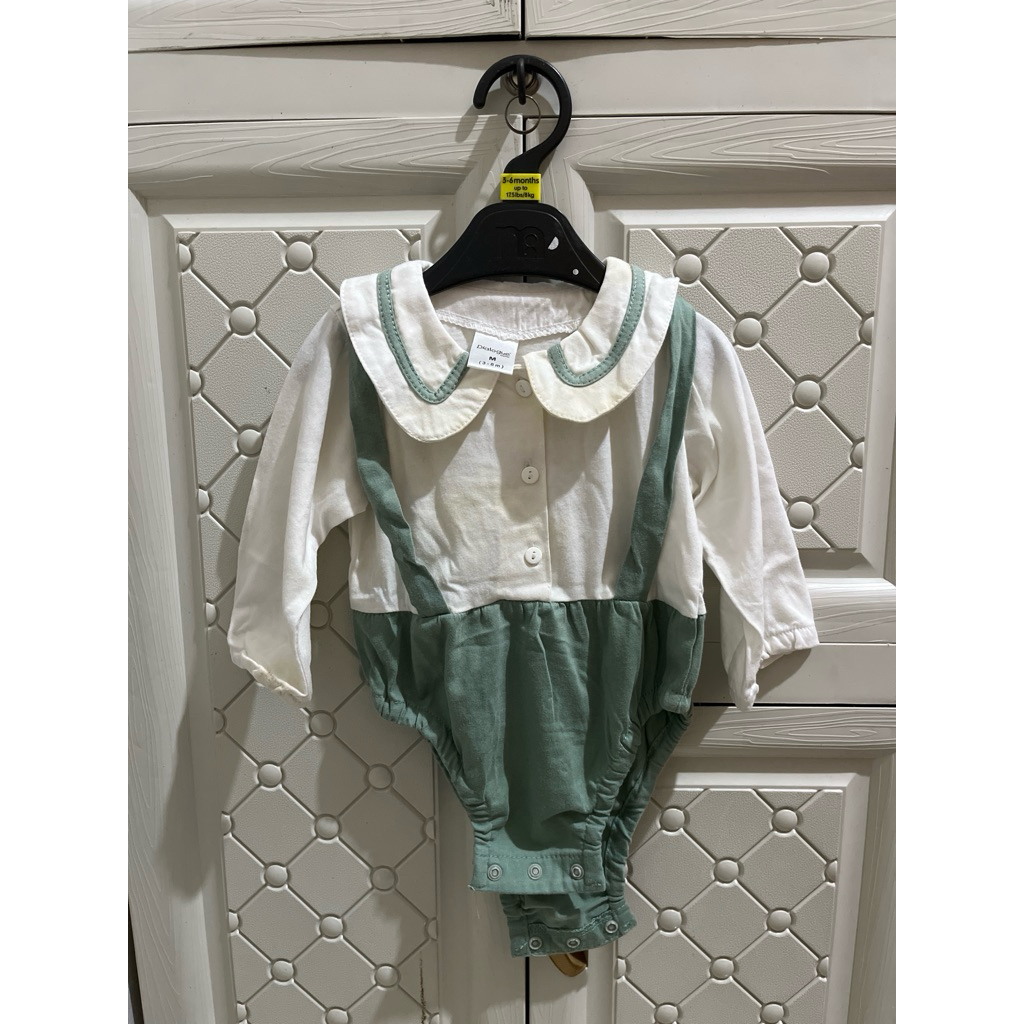 preloved jumper romper jumpsuit baju anak cewek perempuan merek dialogue baby size M 3-6 bulan