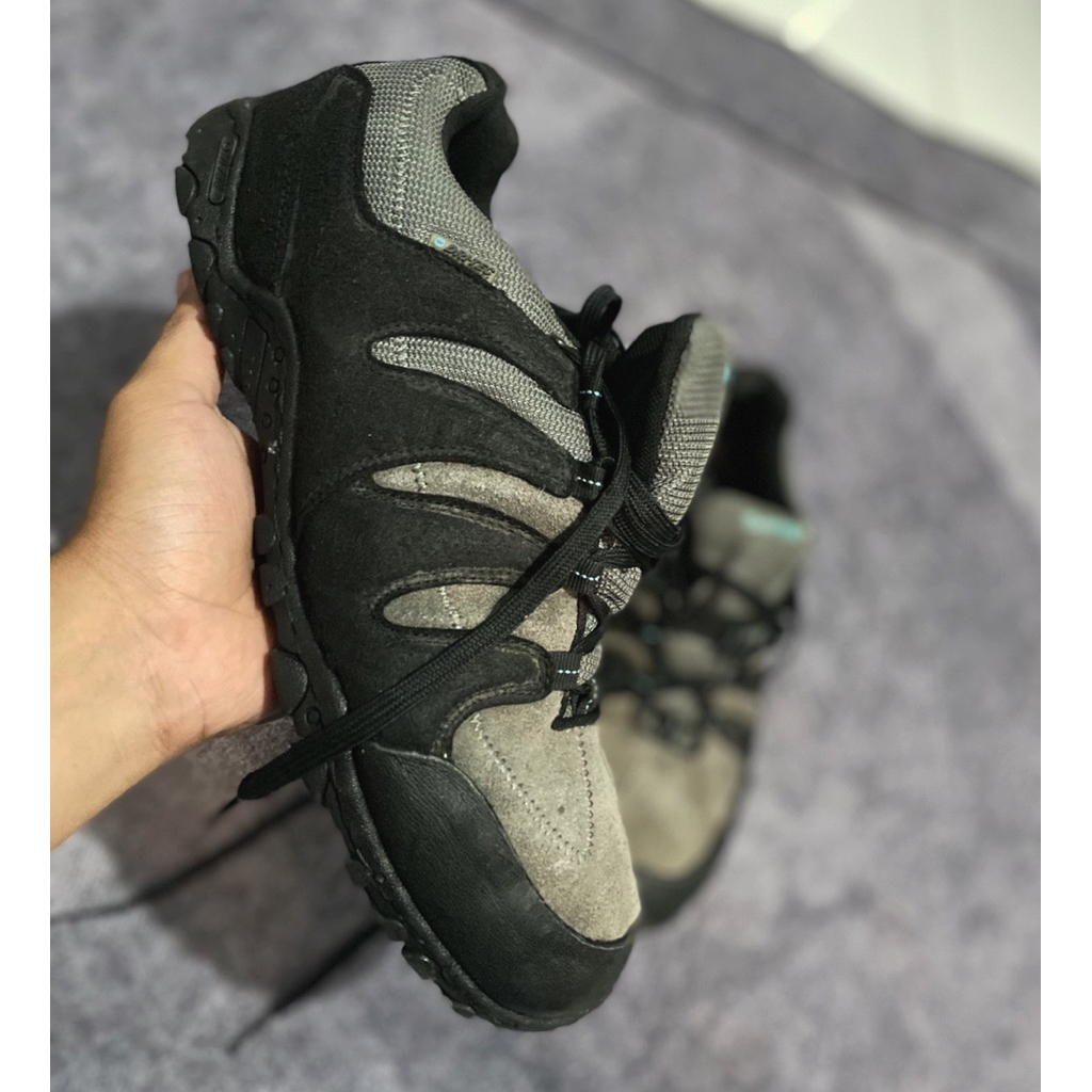 sepatu gunung hitec