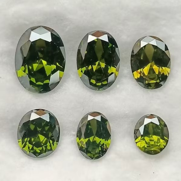 Batu Permata Diamond Peridot , Cutting Oval