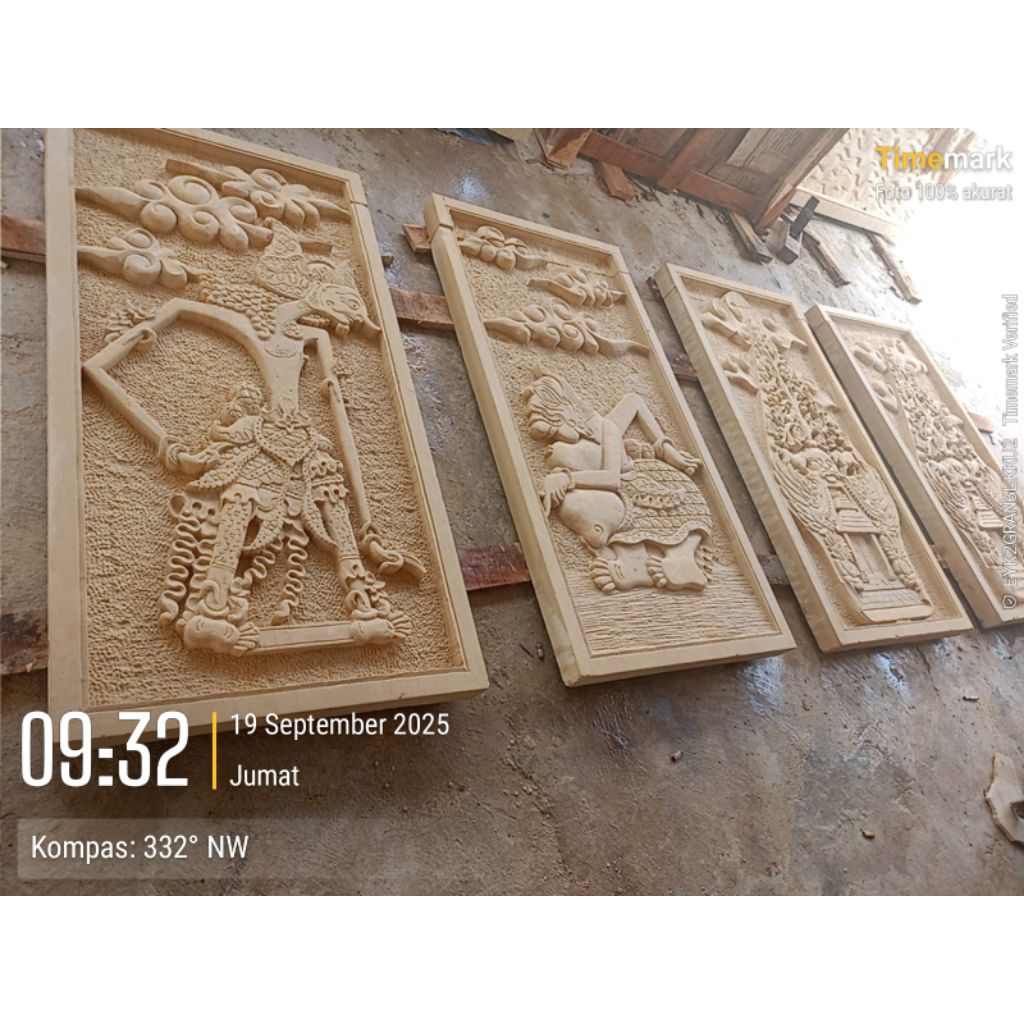 RELIEF WAYANG BATU UKIR 60 120