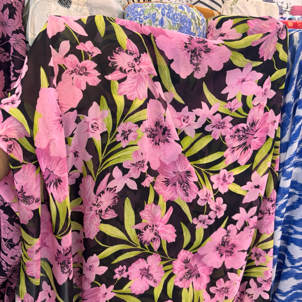 Kain Sifon Ceruty Motif Bunga Besar – Bahan Lembut Adem untuk Dress, Blouse & Busana Casual Elegan l