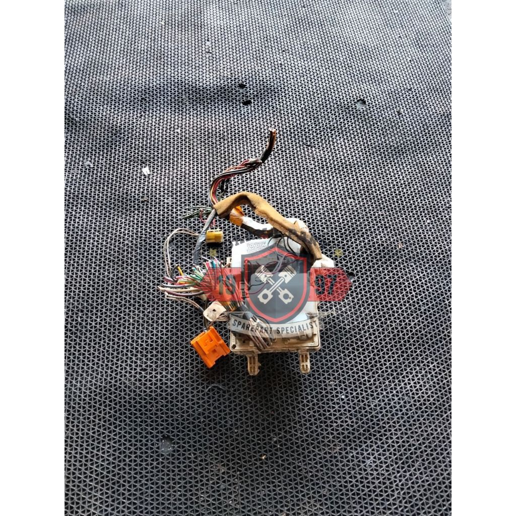 BCM FUSE BOX SEKRING DASHBOARD GREAT COROLLA ORIGINAL