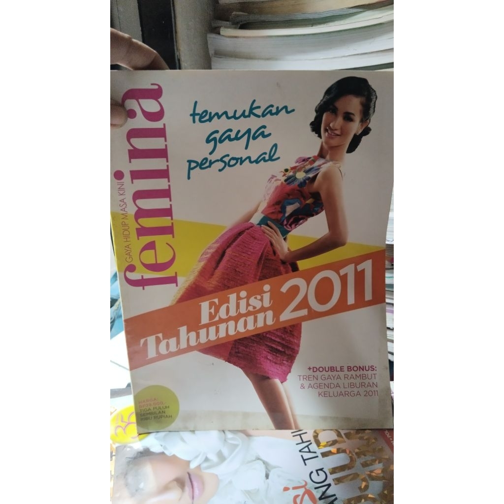 MAJALAH FEMINA EDISI TAHUNAN 2011,COVER ATIQAH HASIHOLAN