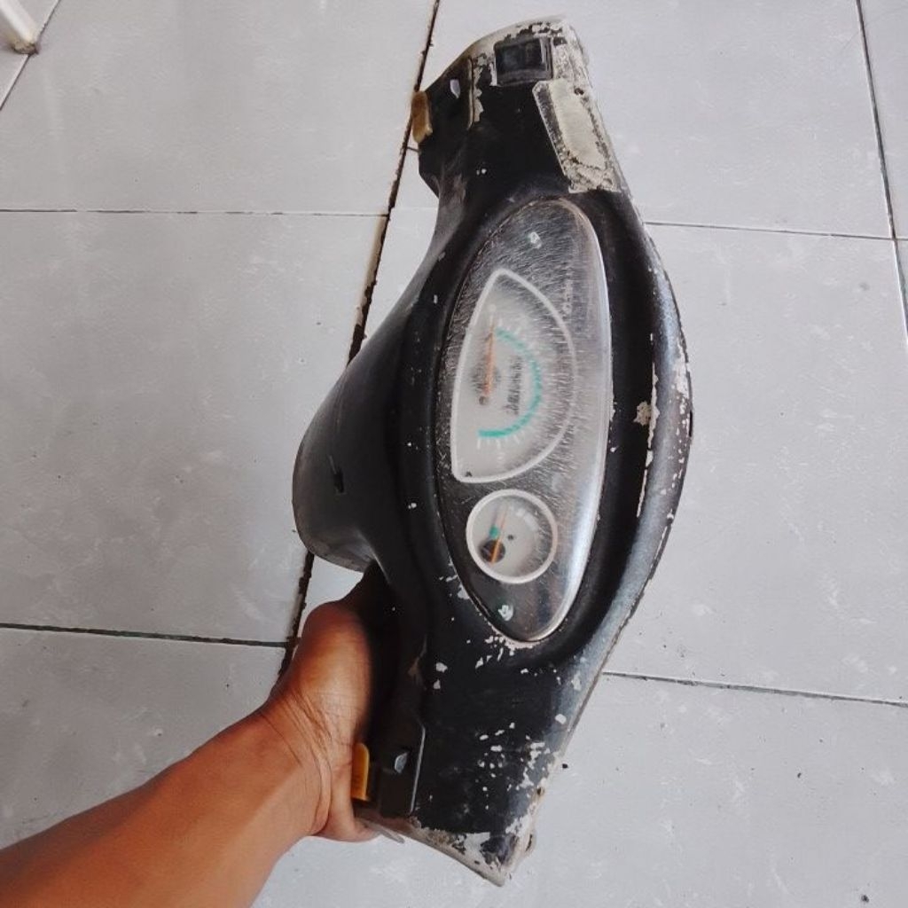 batok spedometer Kymco easy