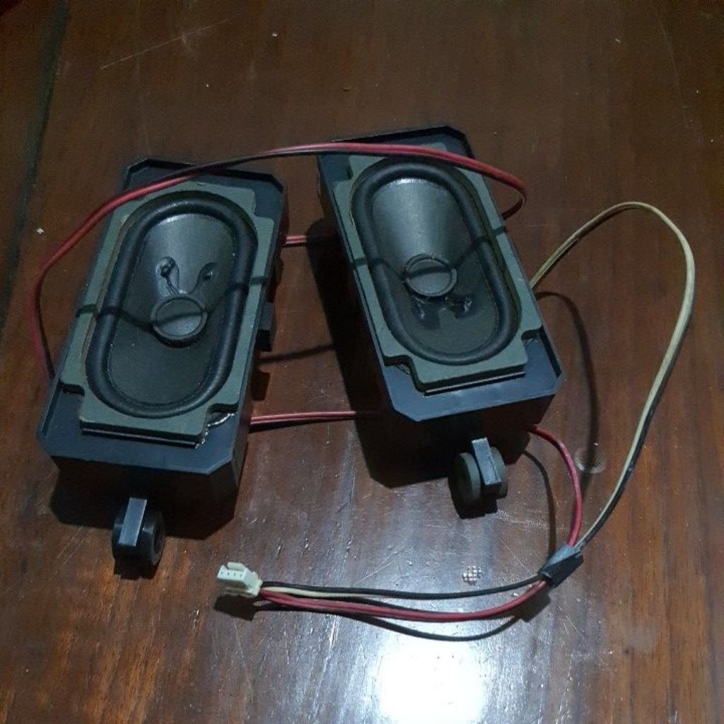 Speaker TV Sharp Aquos 40 inch