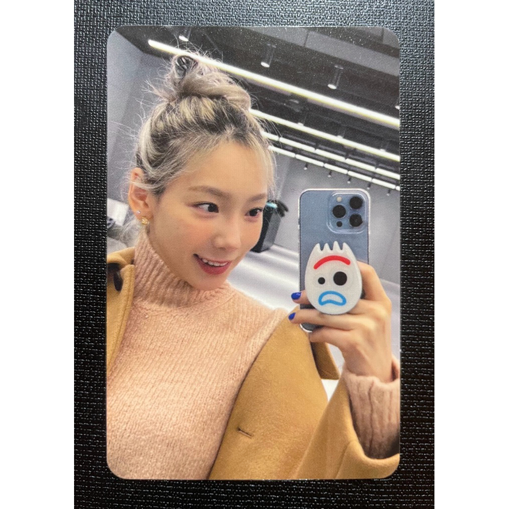 TAEYEON OFFICIAL PHOTOCARD