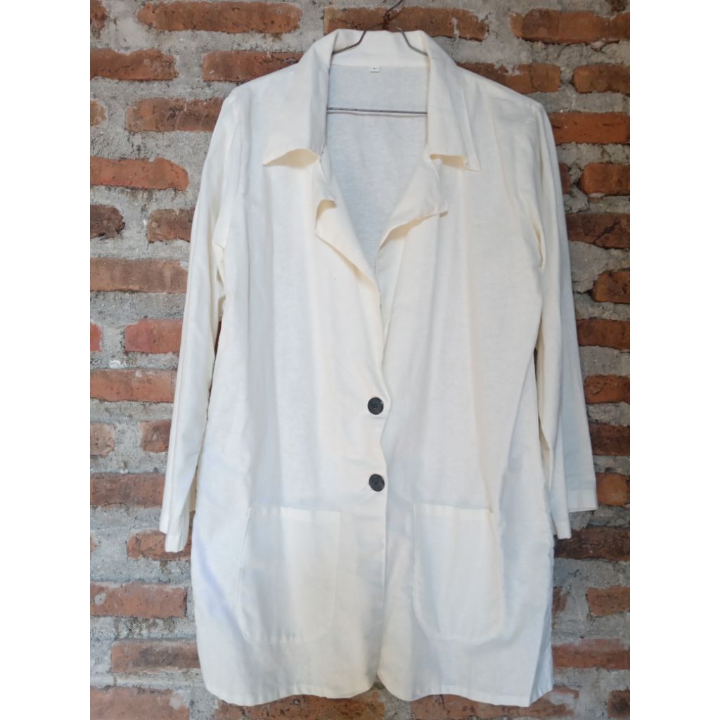 outer tebal/putih tulang