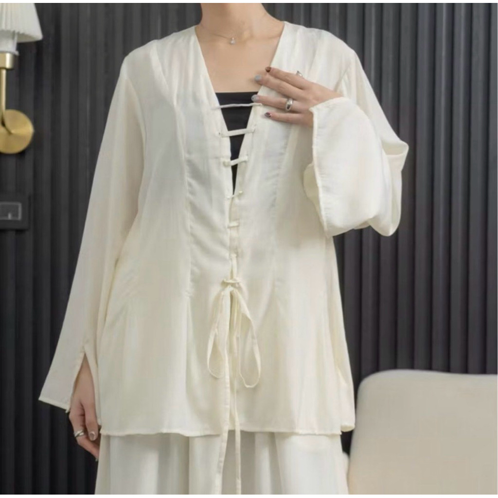 Preloved Baju Pantai Hijab Tali Pita Putih Blouse