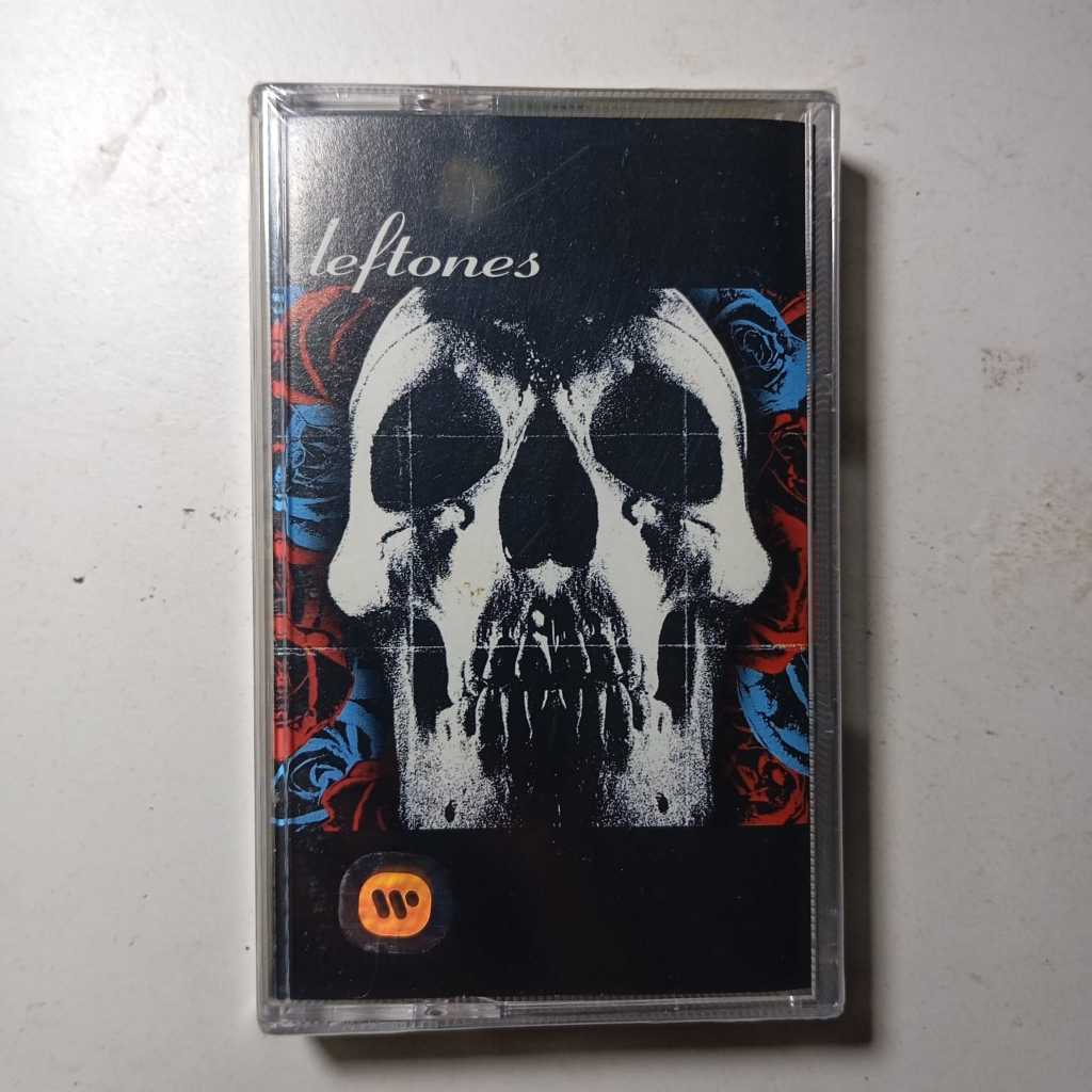 Kaset Pita Deftones / Deftones New Segel