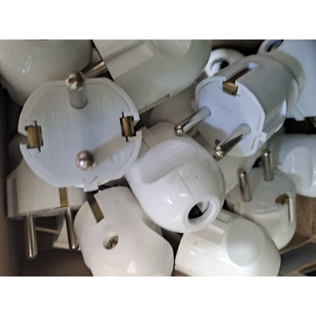 kepala steker listrik merk broco asli