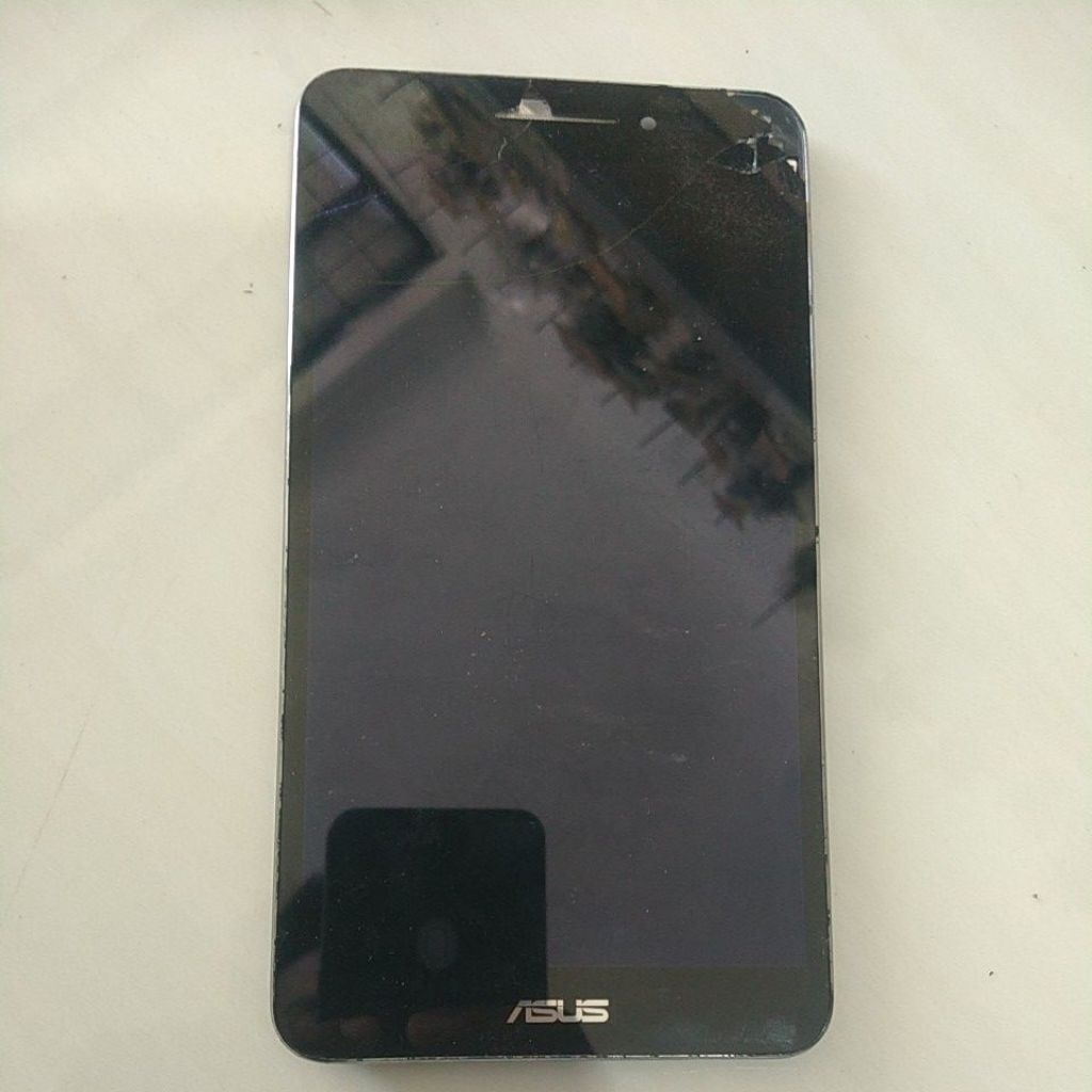 Lcd Tc retak Tablet Asus Zenfone GO ZB690KG Cabutan normal