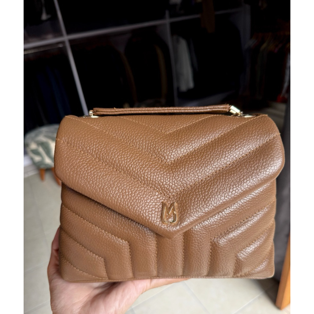 Tas Mooij / Tas Preloved Mooij / Tas secound Mooij / Mooij.id / Mooij