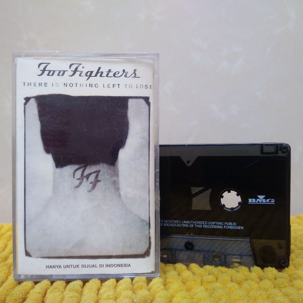 KASET PITA FOO FIGHTERS - THERE IS NOTHING LEFT TO LOSE