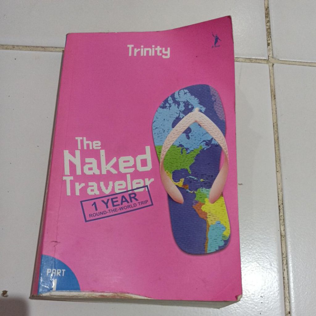 Buku The naked traveler