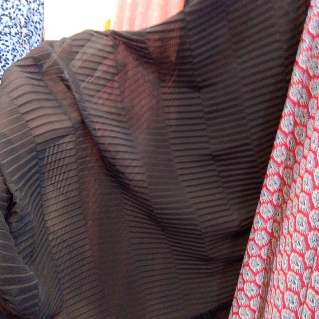 Kain Sifon Plisket Premium / Kain Plisket Sifon Polos Bahan Gamis Hijab Dress sks