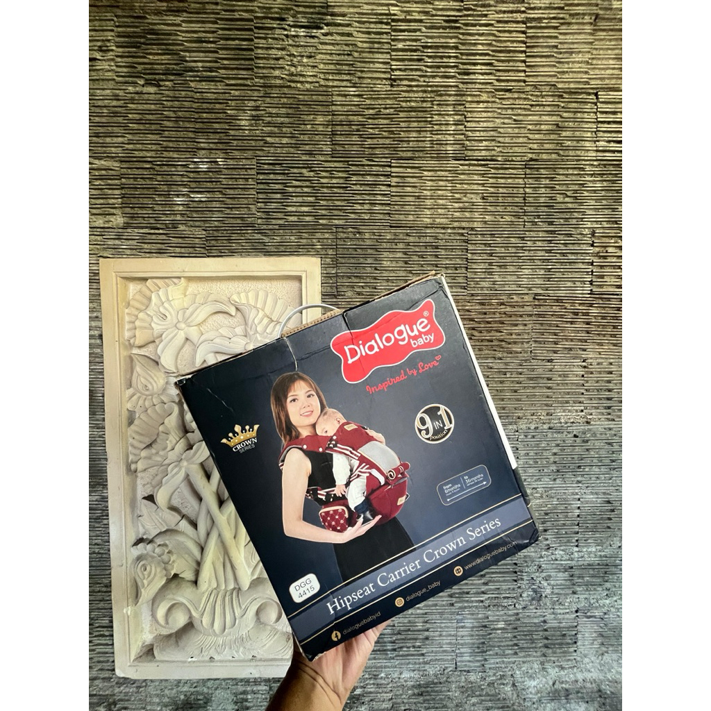 PRELOVED HIPSEAT DIALOGUE BABY 9 in 1 GENDONGAN BAYI