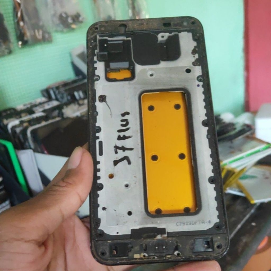BAZEL MIDDLE FRAME TULANG TENGAH FREAM TATAKAN LCD SAMSUNG J7 PLUS ORI COPOTAN