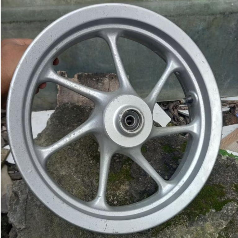 Velg pelek depan Scoopy fi Ring 12 2016-2019 original cabutan