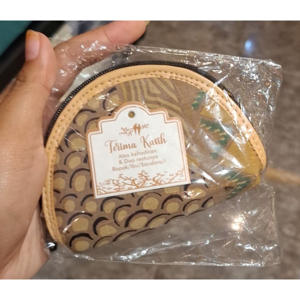 souvenir murah/dompet/pouch/sendok/garpu