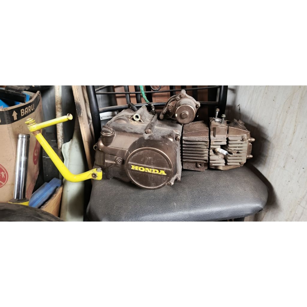 mesin motor, Astrea grand sabit