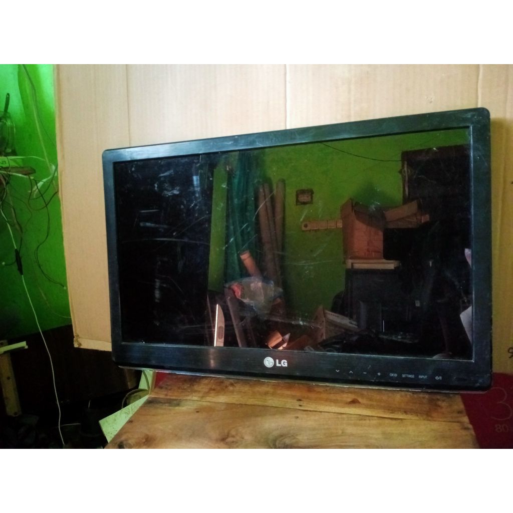 Panel Layar Tv LED LG 22LS3300 Original