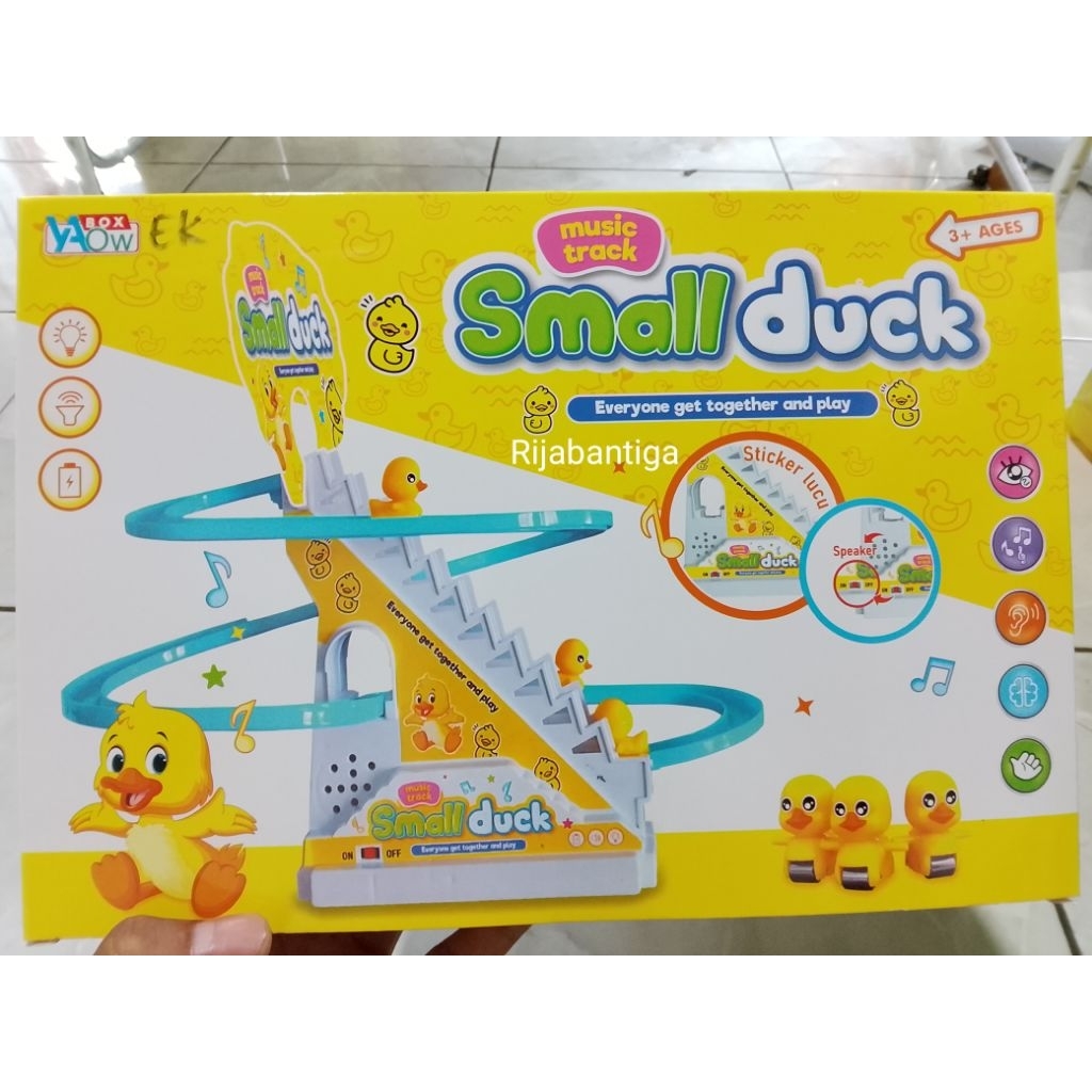 Mainan small duck tangga