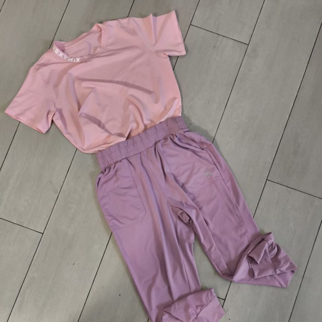 Bundle Atasan dan Jogger Xexymix Pink Lilac Ice Feather Preloved Like New