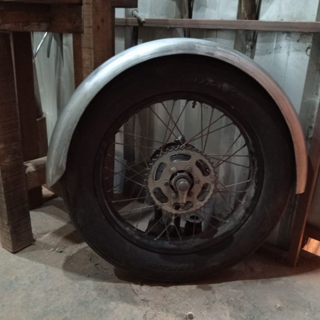 spakbor royal enfield,spakbor belakang royal enfield,spakbor bsa