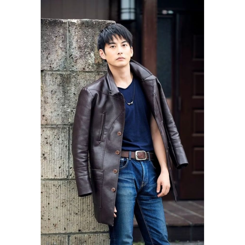 Jaket Gai Kurenai karakter utama dalam serial Ultraman Orb jaket kulit sintetis