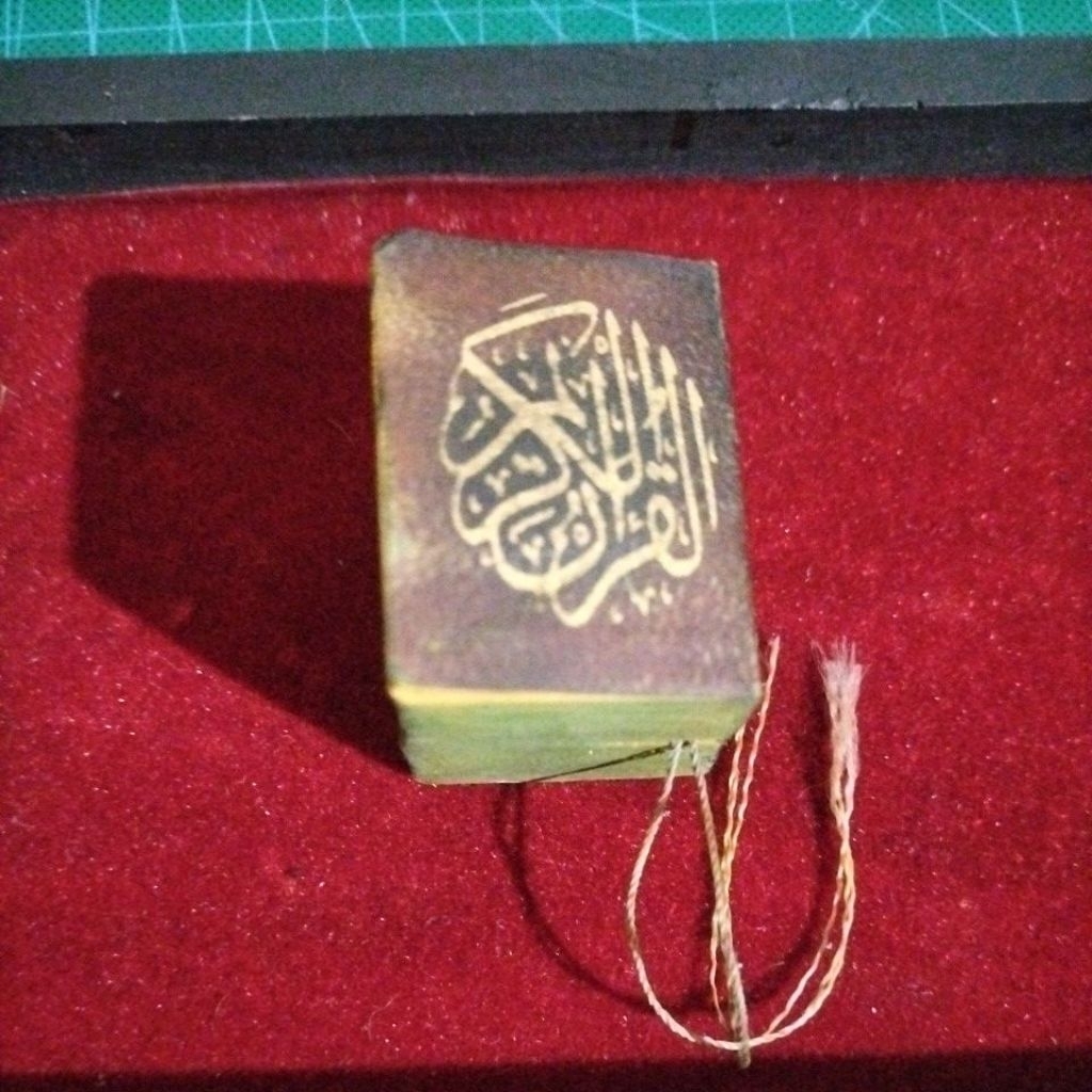 Stambul Al Qur'an 30 juz Emas